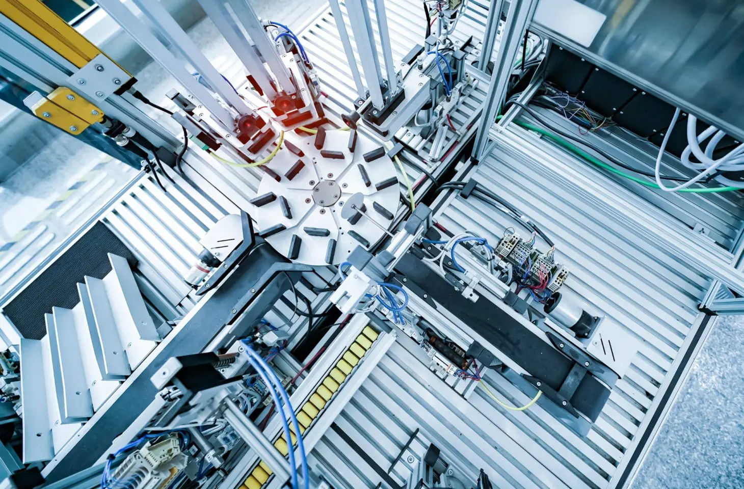 Waarom traditionele SOC’s niet voldoende zijn voor OT