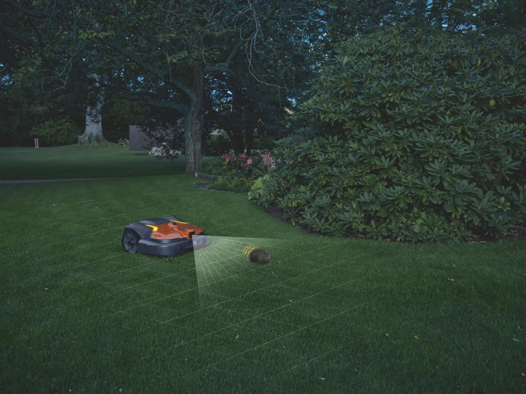 Automower 540 EPOS, with vision attachment, hedgehog1 (ITdaily)