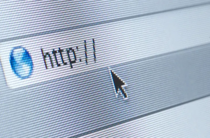 DNS Belgium wil af van AWS