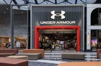 Hackers shoppen klantendata bij kledingmerk Under Armour